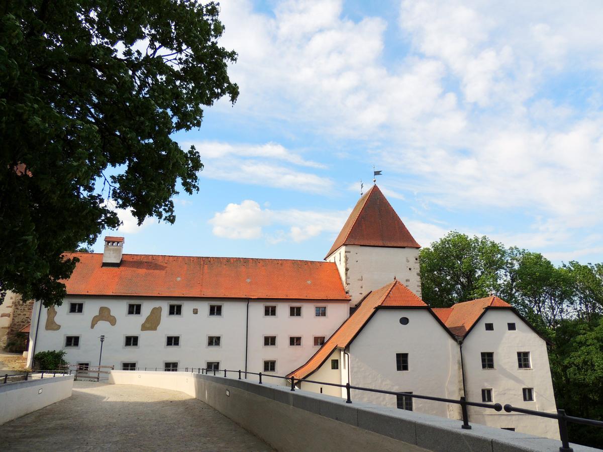 Gaestehaus Maelzerei Auf Schloss Neuburg Am Inn Zewnętrze zdjęcie